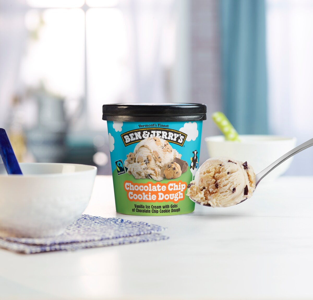 Chocolate Chip Cookie Dough Helado - Pint 3 / 4